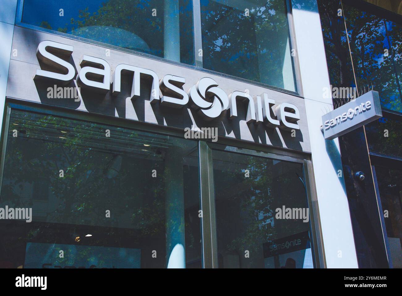 France, Paris, Samsonite, store Stock Photo