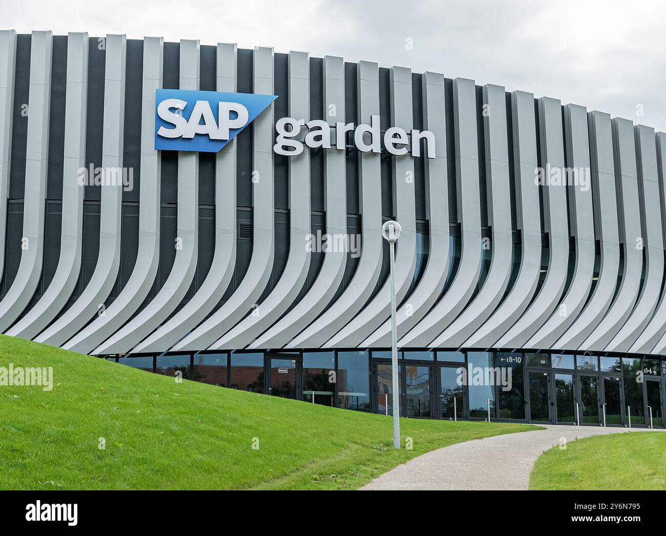 Der SAP Garden ist bereit fuer die Eroeffnung am naechsten Tag.  GER, Buffalo Sabres, Eishockey, Trainingssession vor dem Grand Opening des SAP Garden, 26.09.2024.  Foto: Eibner-Pressefoto/Franz Feiner Stock Photo