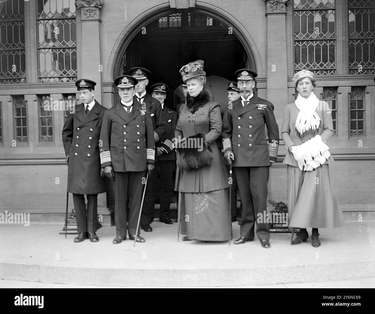 Royal visit to wounded Zeebrugge Heroes in Chatham Naval Hospital. from left to right Prince George, Admiral Sir Doveton Sturdee, The Queen, King and Princess Mary.  30 April 1918 Stock Photo