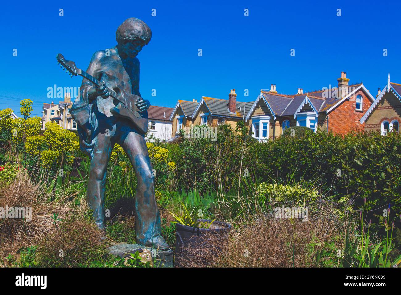 Jimi hendrix statue isle wight hi-res stock photography and images Jimi hendrix statue isle wight hi-res stock photography and images