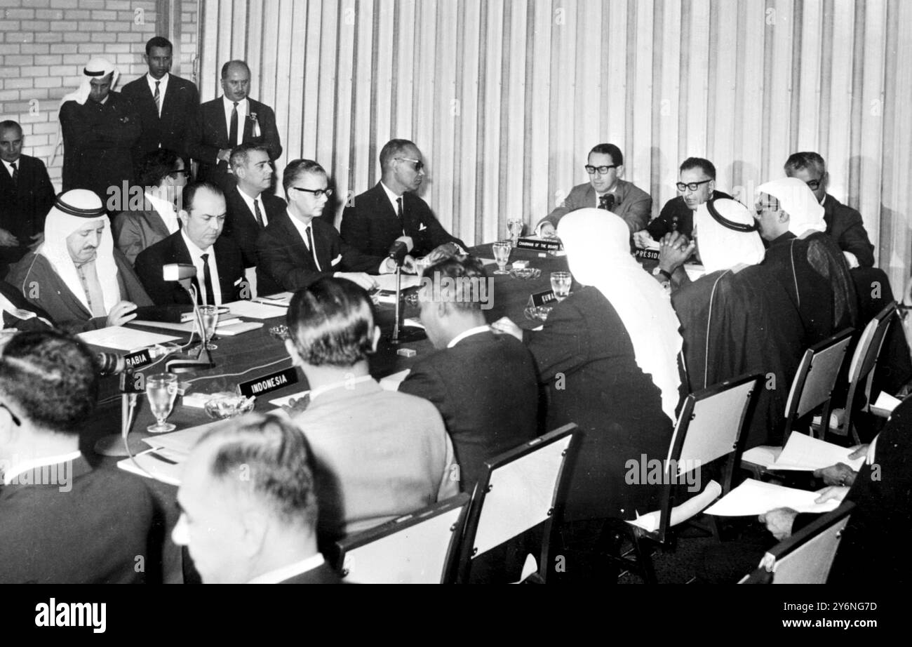 Kuwait: This is a december 5 view of Venezuelan Oil Minister Guerrero and his delegation (left of Saudi Arabia delegation), when they attended the Organisation of Petroleum Exporting Countries conference at Kuwait's Sheraton Hotel. The conference aims at unifying OPECs oil policies and implementing and co-ordinating the effects begun at the earlier conference in Caracas.  7 December 1966 Stock Photo