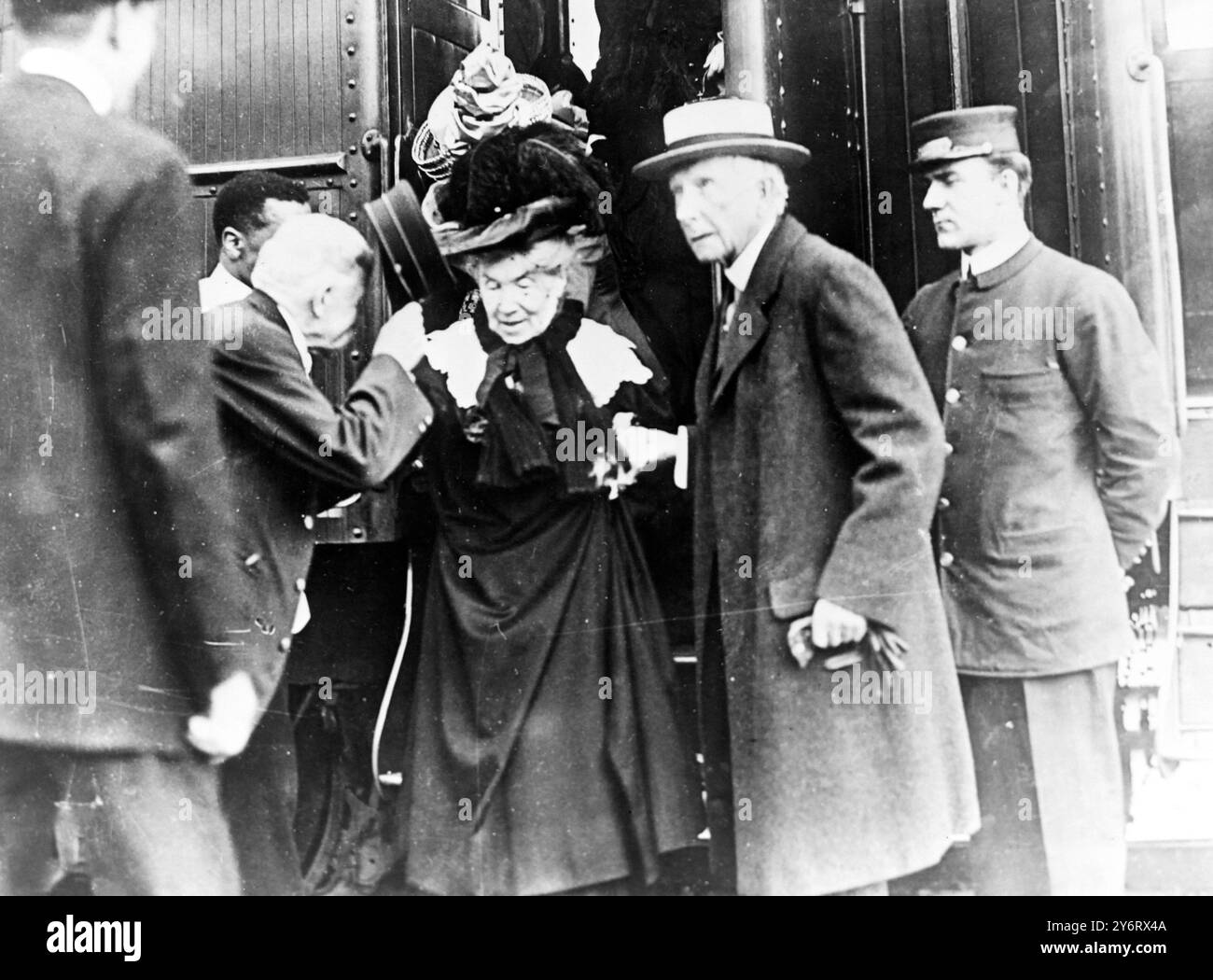 JOHN ROCKEFELLER 'S WIFE LAURA SPELMAN 10 FEBRUARY 1962 Stock Photo - Alamy