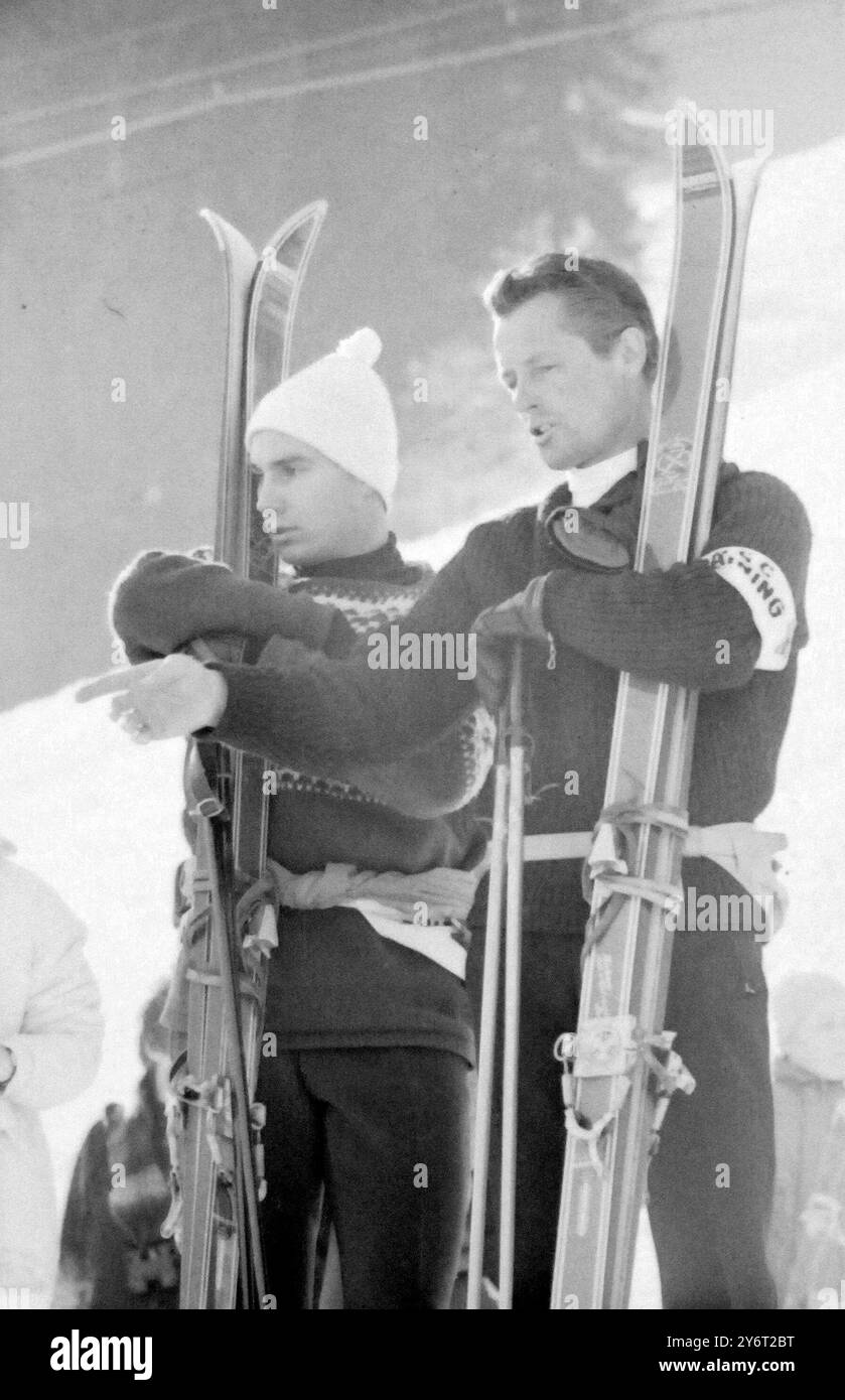 KHAN AGA KARIM SENGER HANS COACH /   23 JANUARY 1962 Stock Photo