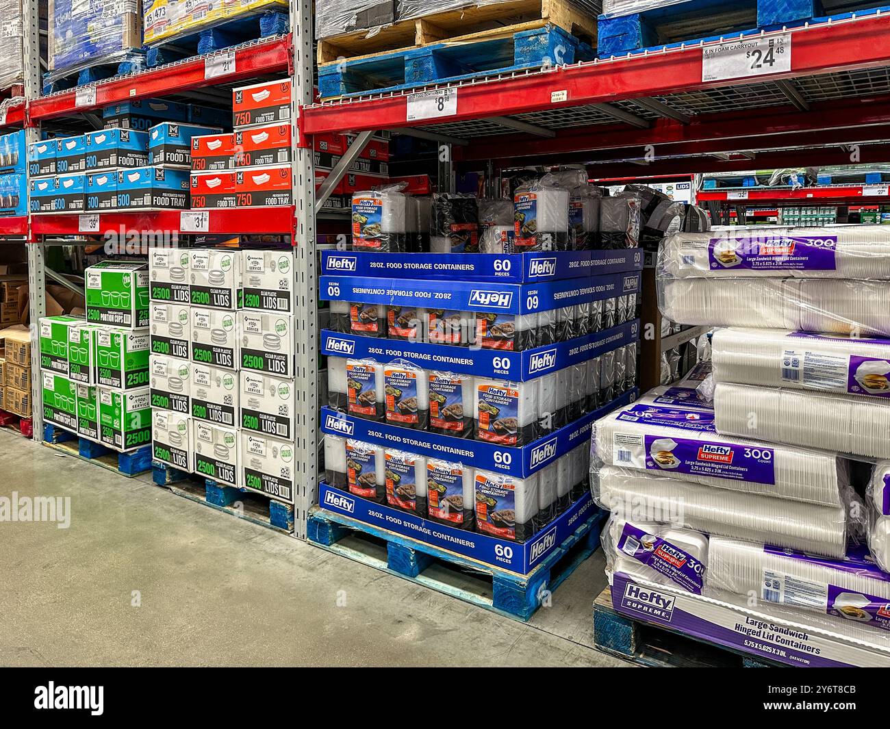 Restaurant supplies in a Sam's Club wholesale store Stock Photo - Alamy
