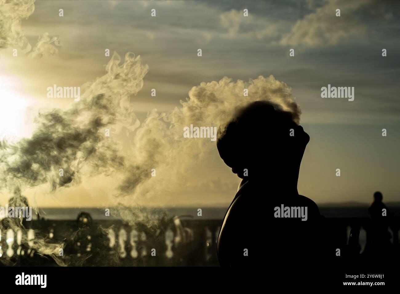 Smoke hookah tobacco hi-res stock photography and images - Alamy