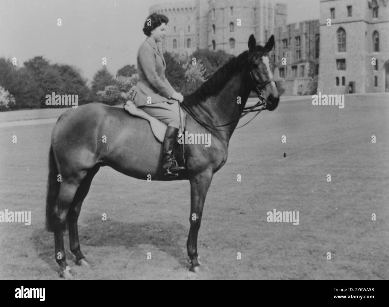 QUEEN ELIZABETH II RIDES HORSE "SULTAN" GROUNDS WINDSOR CASTLE 18 MAY