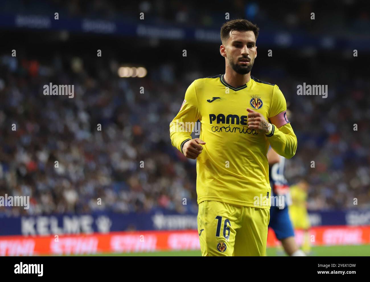 Sabadell, Barcelona, Spain. 26th Sep, 2024. Barcelona Spain 26.09.2024 Alex Baena (Villarreal CF) looks during the La Liga EA Sports between Espanyol and Villarreal CF at RCDE Stadium on 26 September 2024 in Barcelona. (Credit Image: © Xavi Urgeles/ZUMA Press Wire) EDITORIAL USAGE ONLY! Not for Commercial USAGE! Stock Photo