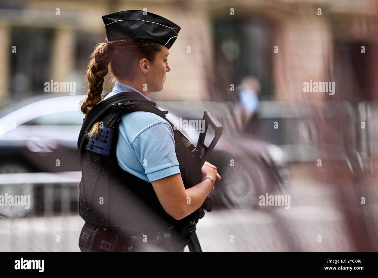 French police gun hi-res stock photography and images - Alamy