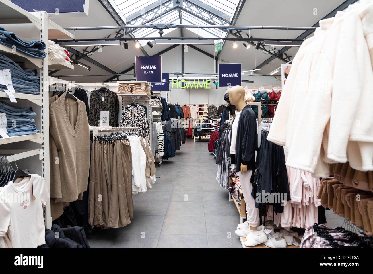 Kiabi hi res stock photography and images Alamy