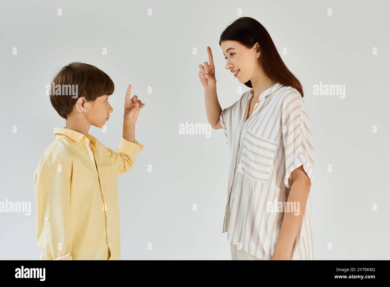 Meaningful gestures hi-res stock photography and images - Alamy