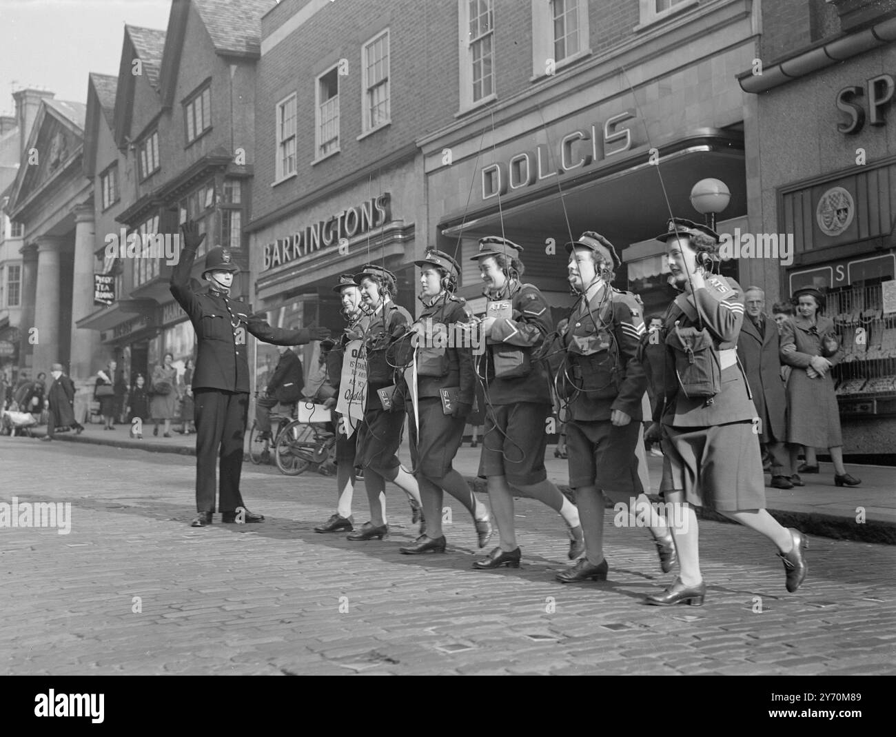 1940s policeman radio hi-res stock photography and images - Alamy