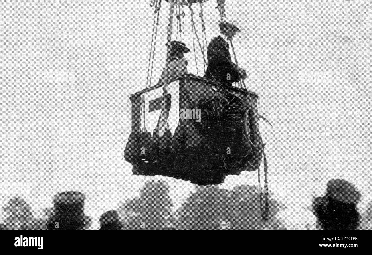 Car 1907 Black and White Stock Photos & Images - Page 3 - Alamy
