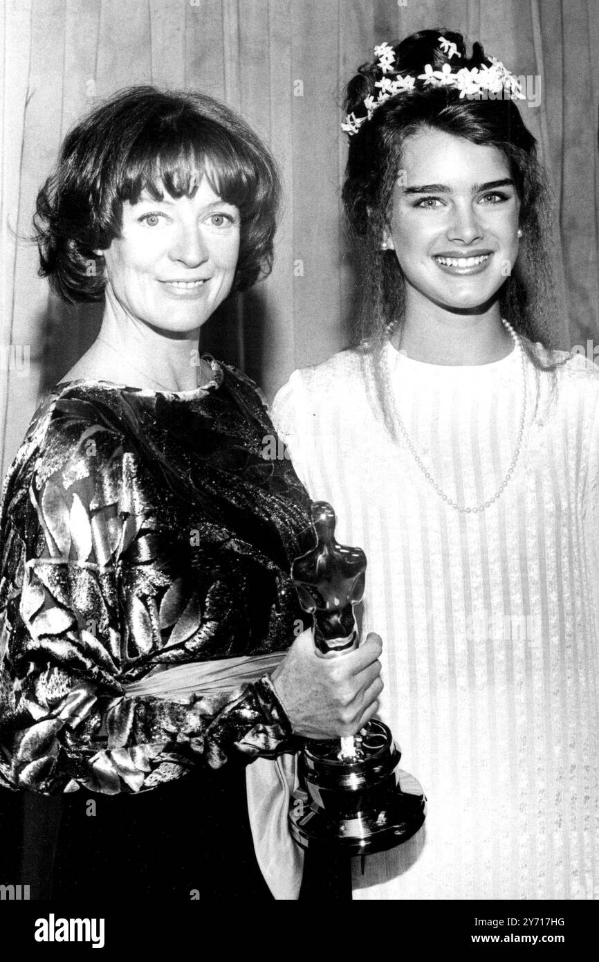 **FILE PHOTO** Maggie Smith Has Passed Away. Maggie Smith and Brooke Shields at The 51st Academy Awards on April 9, 1979 Credit: Ralph Dominguez/MediaPunch/Alamy Live News Stock Photo