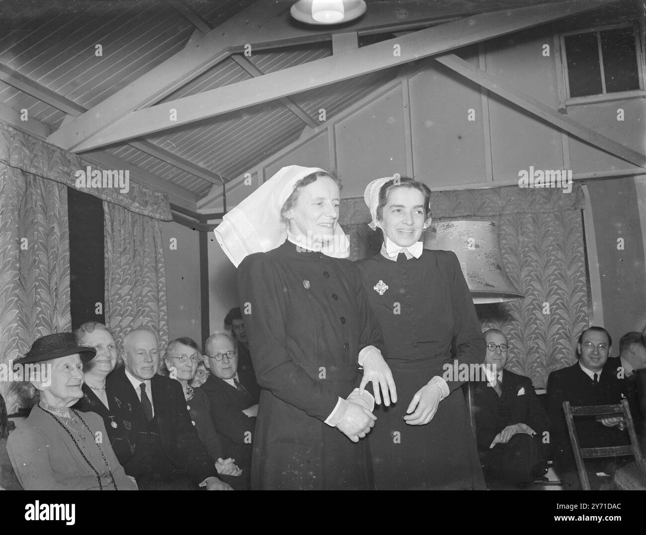 1950s nurses uniform hi-res stock photography and images - Alamy