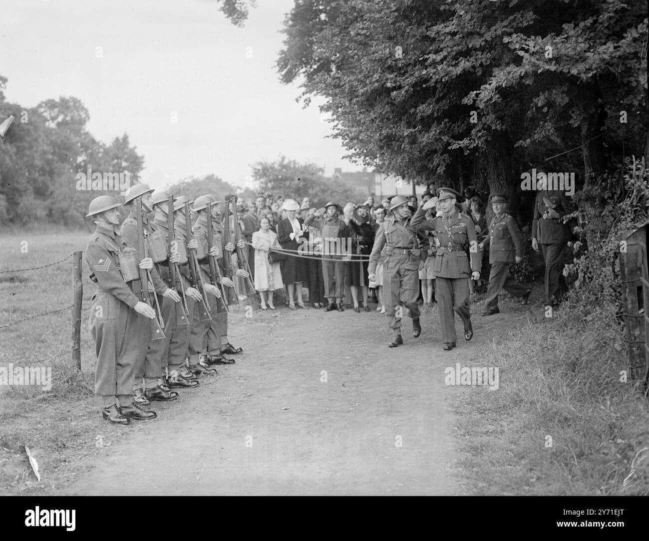 Many Searchlight King George VI visited many searchlight units , listening posts and gun ...