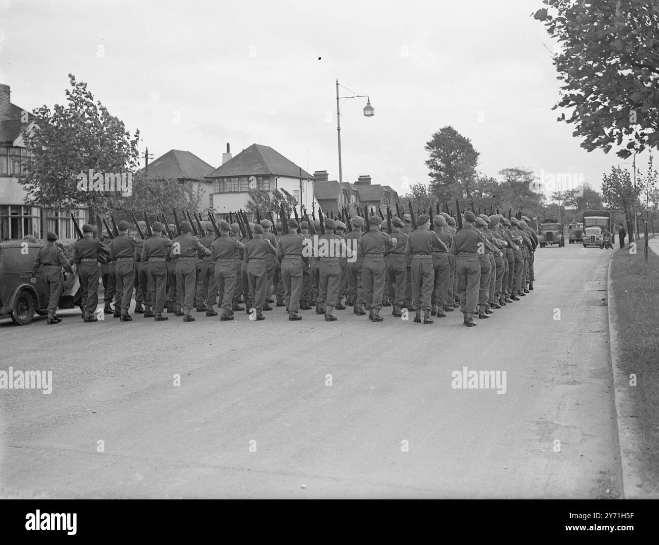 Victory parade 1946 hi-res stock photography and images - Alamy