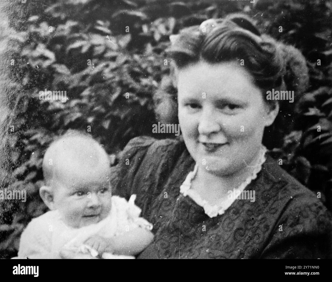 ' MOTHER FOUR TIMES ' Twenty -eight year old Mrs . MARGARET ELIZABETH