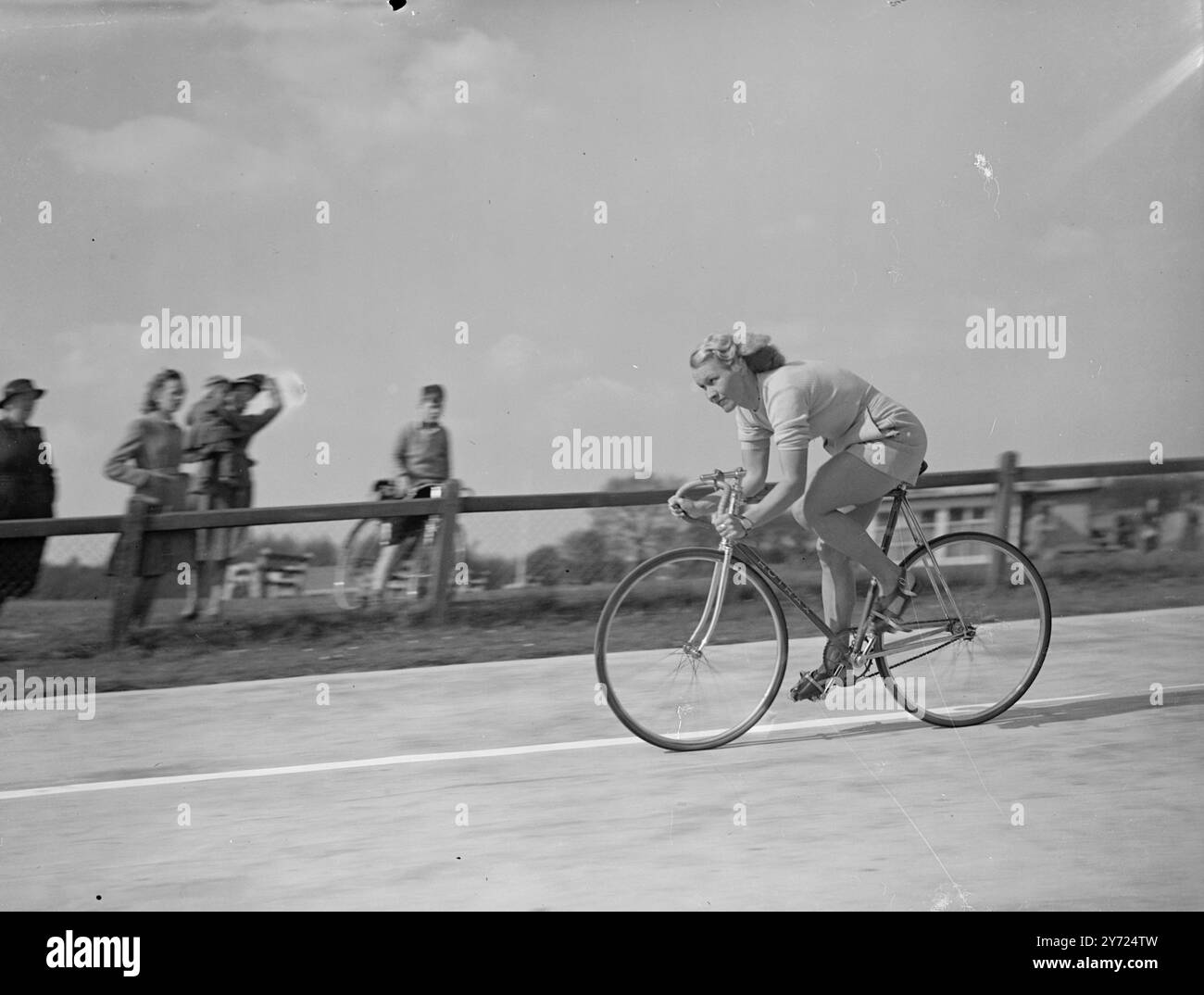 World cyclist on track Black and White Stock Photos Images Alamy