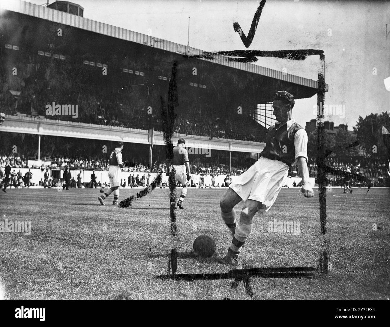 Archie macaulay hi-res stock photography and images - Alamy