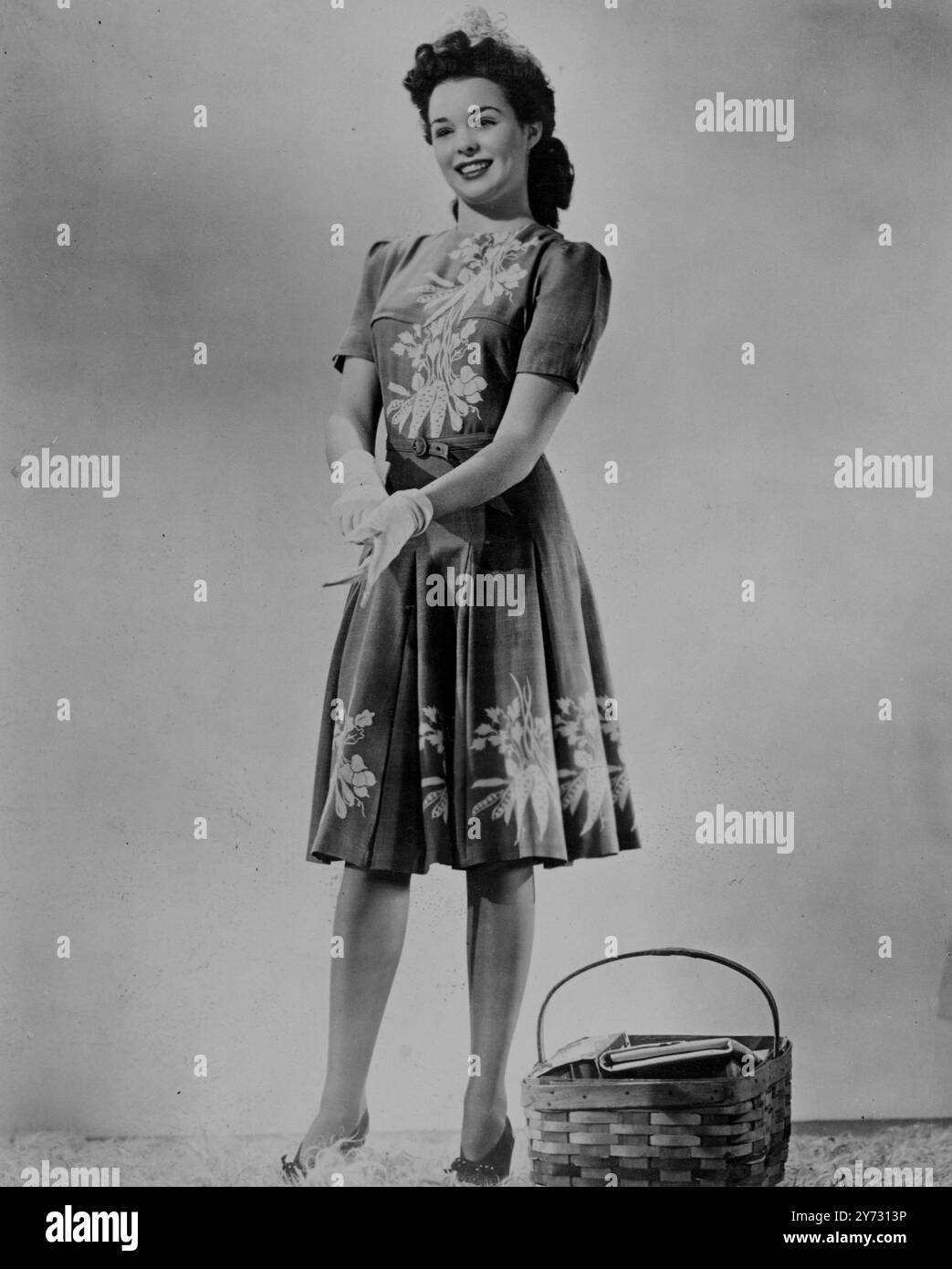 velvet graham spencer dress Velvet by Graham & Spencer Greta Short Sleeve Linen Mini Dress main image 0