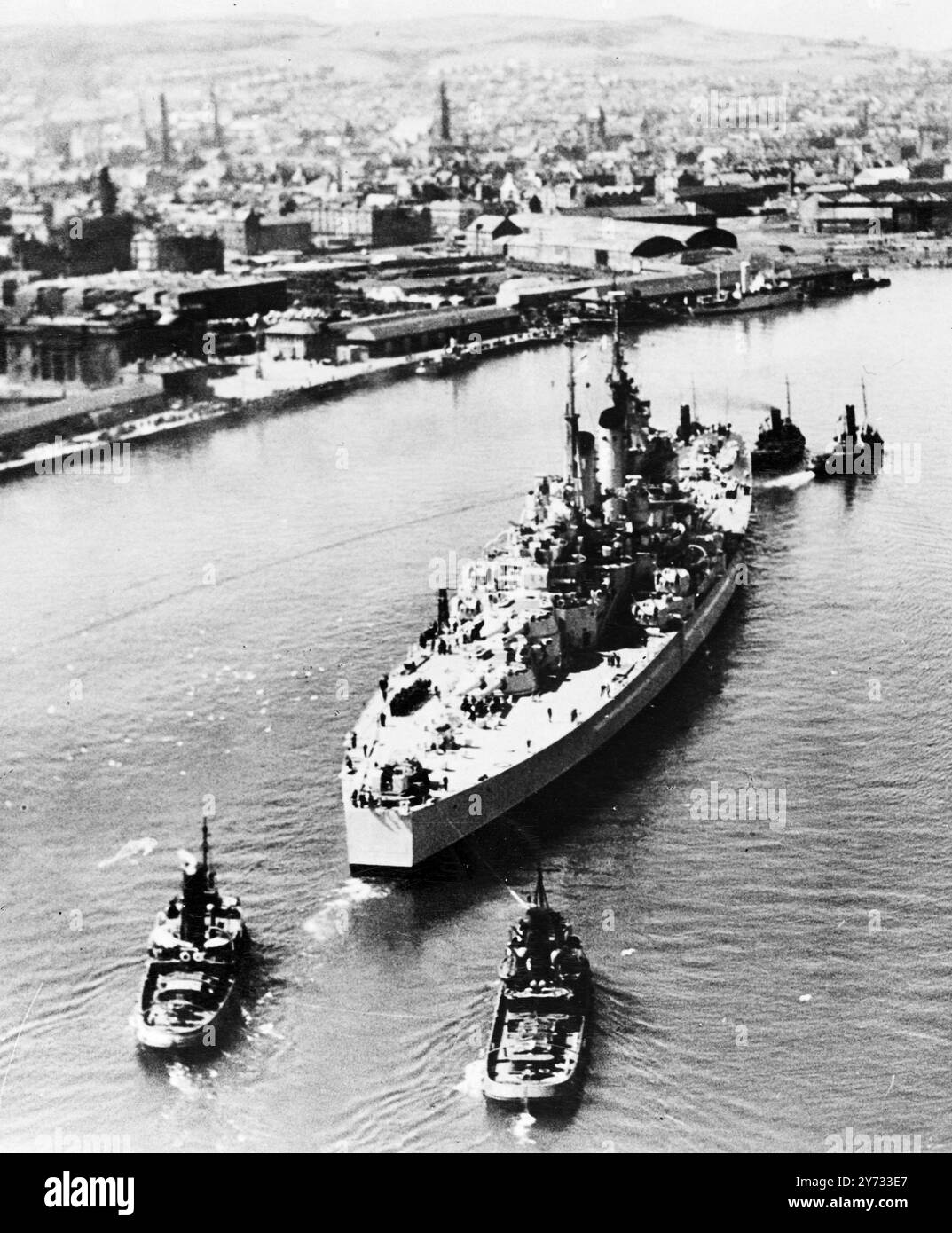 Britain's battleship, the 42,500 t HMS Vanguard, left John Brown's ...