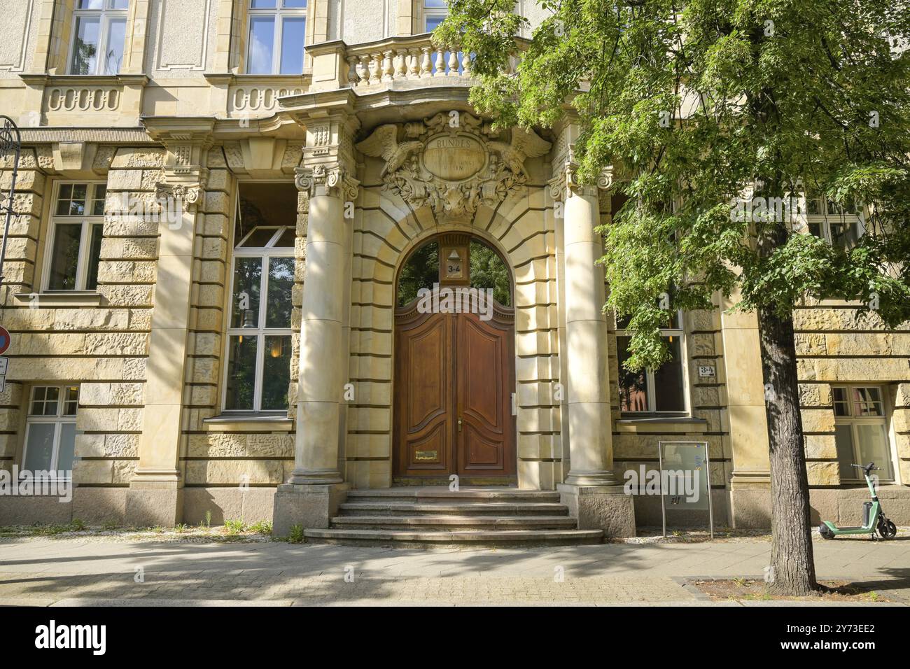 Stiftung Wissenschaft und Politik, Ludwigkirchplatz, Wilmersdorf, Charlottenburg-Wilmersdorf, Berlin, Germany, Europe Stock Photo