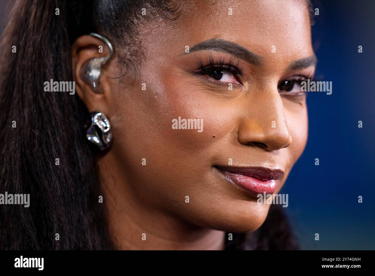 Reporter Rooks Taylor rooks hi-res stock photography and images - Alamy