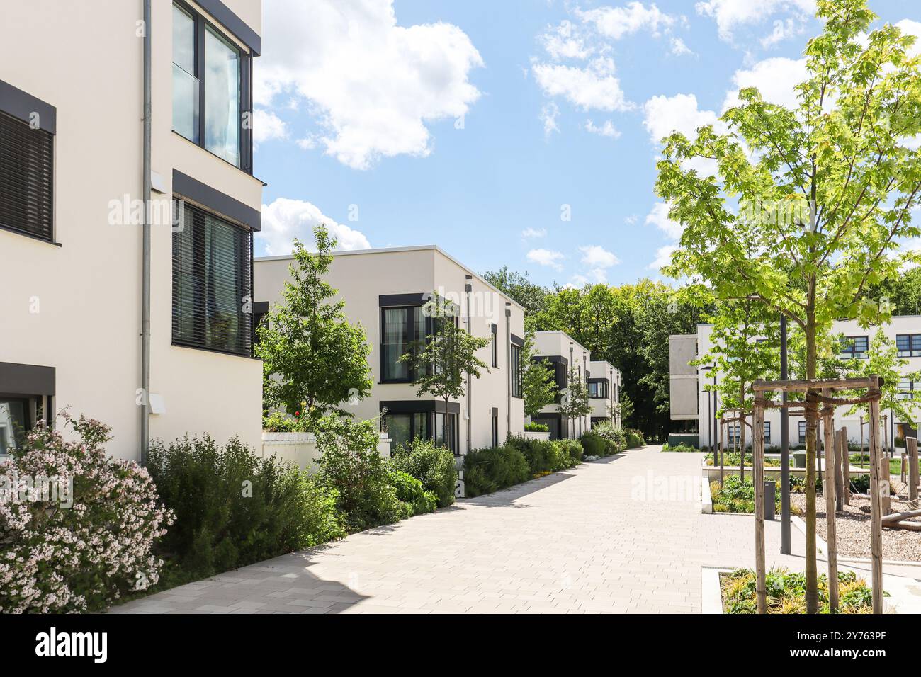 Residential area with ecological and sustainable green residential ...