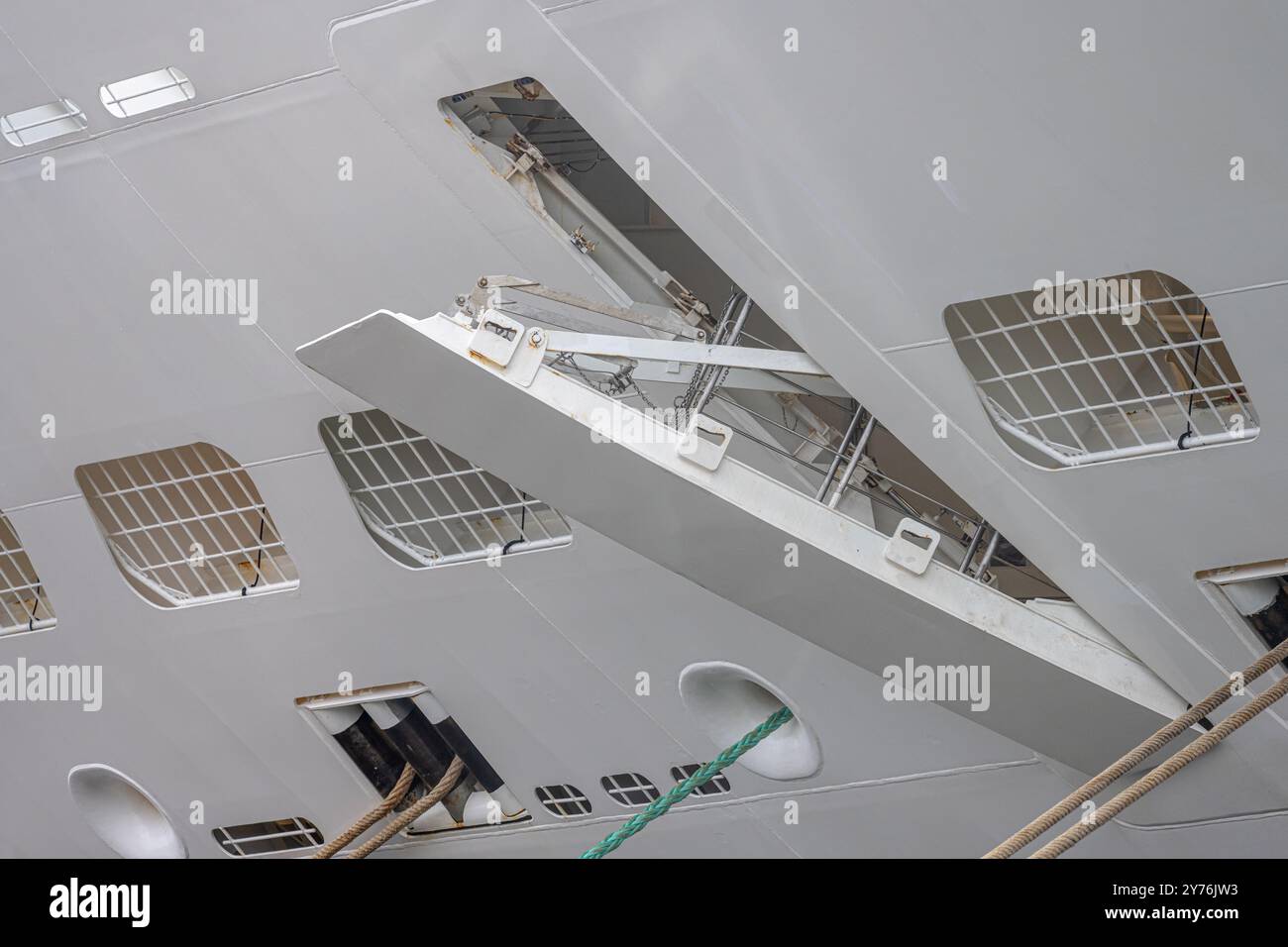 Wood mooring ramp hi-res stock photography and images - Alamy