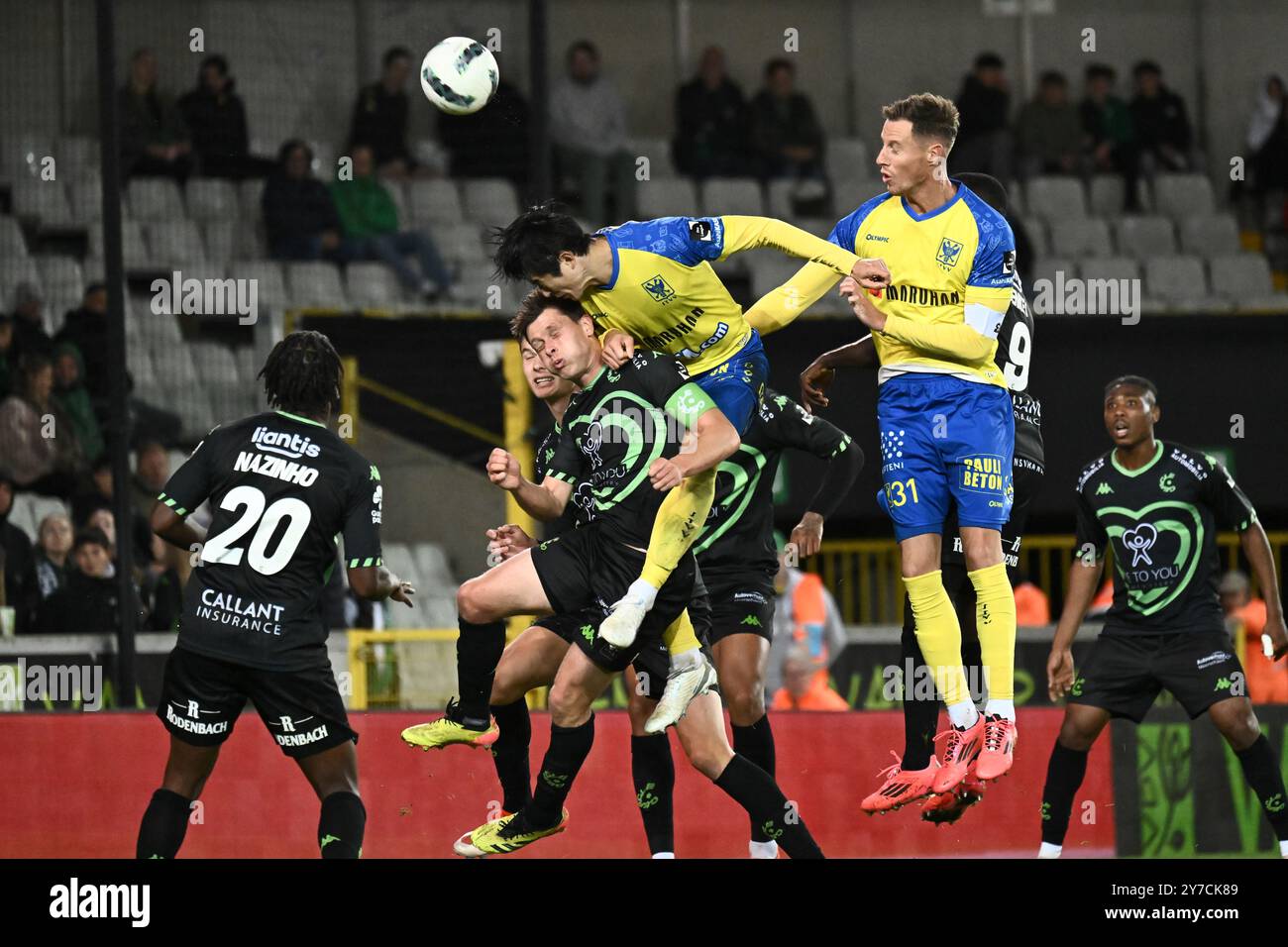 Belgium. 29th Sep, 2024. Cercle's Hannes Van der Bruggen, STVV's Shogo ...