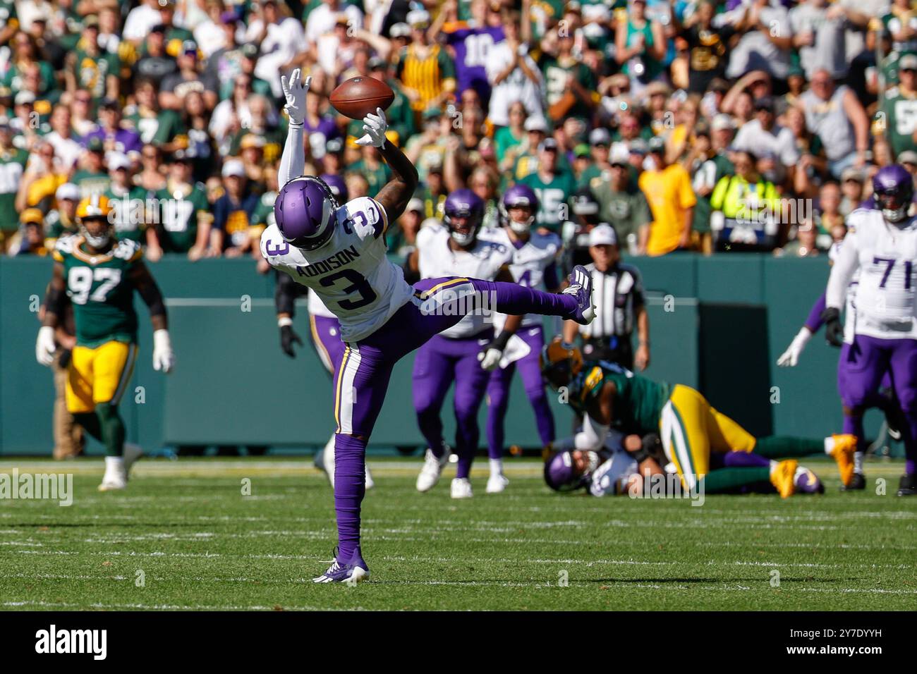 Green Bay, Wisconsin, USA. 29th Sep, 2024. Minnesota Vikings wide receiver Jordan Addison (3) makes a catch during the NFL football game between the Minnesota Vikings and the Green Bay Packers at Lambeau Field in Green Bay, Wisconsin. Darren Lee/CSM/Alamy Live News Stock Photo