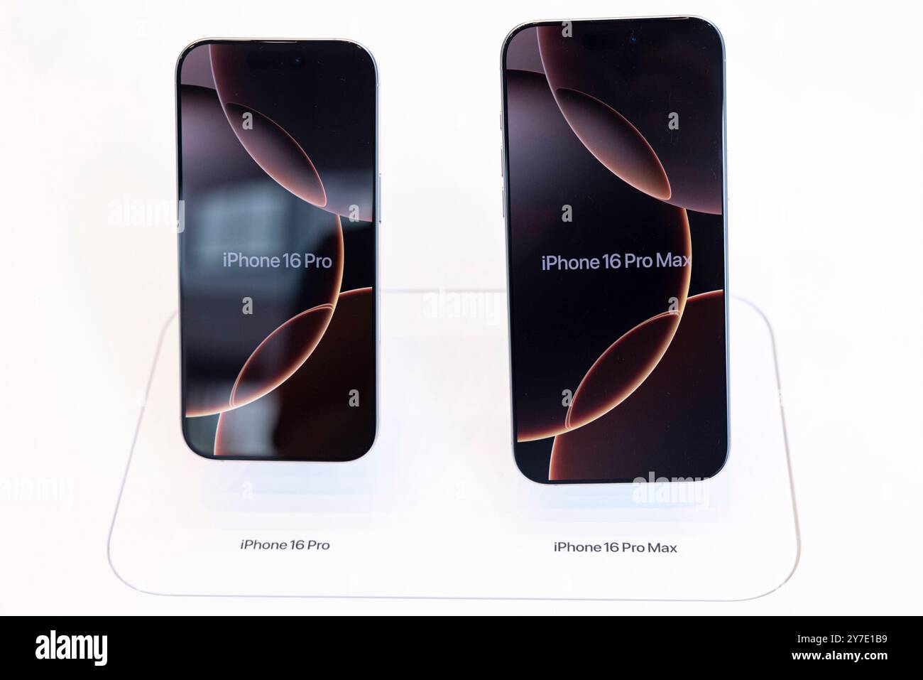 max 2 high tech male masturbator