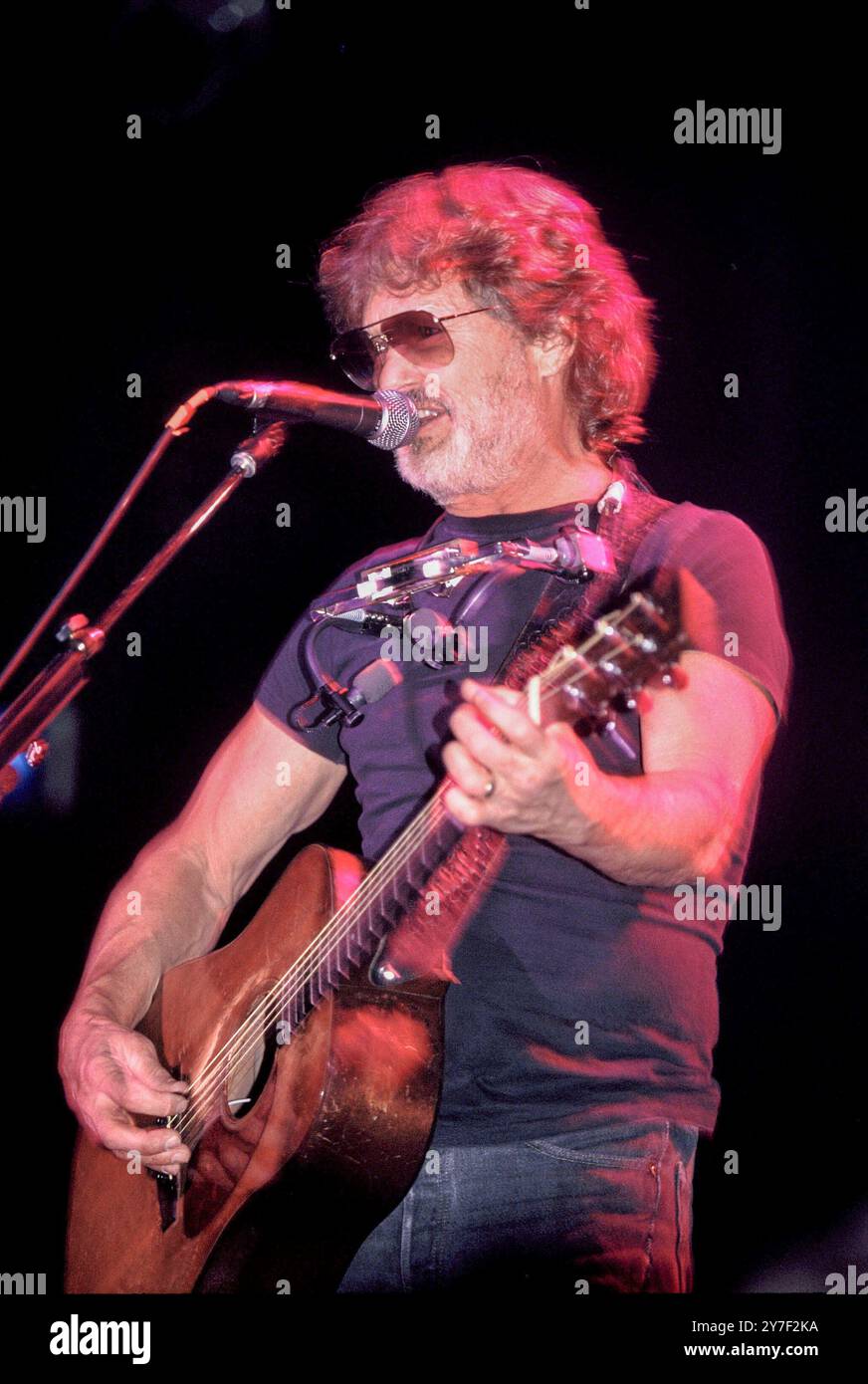 Kris Kristofferson in concert at the Carling Apollo Hammersmith,London 25.02.2004 Stock Photo