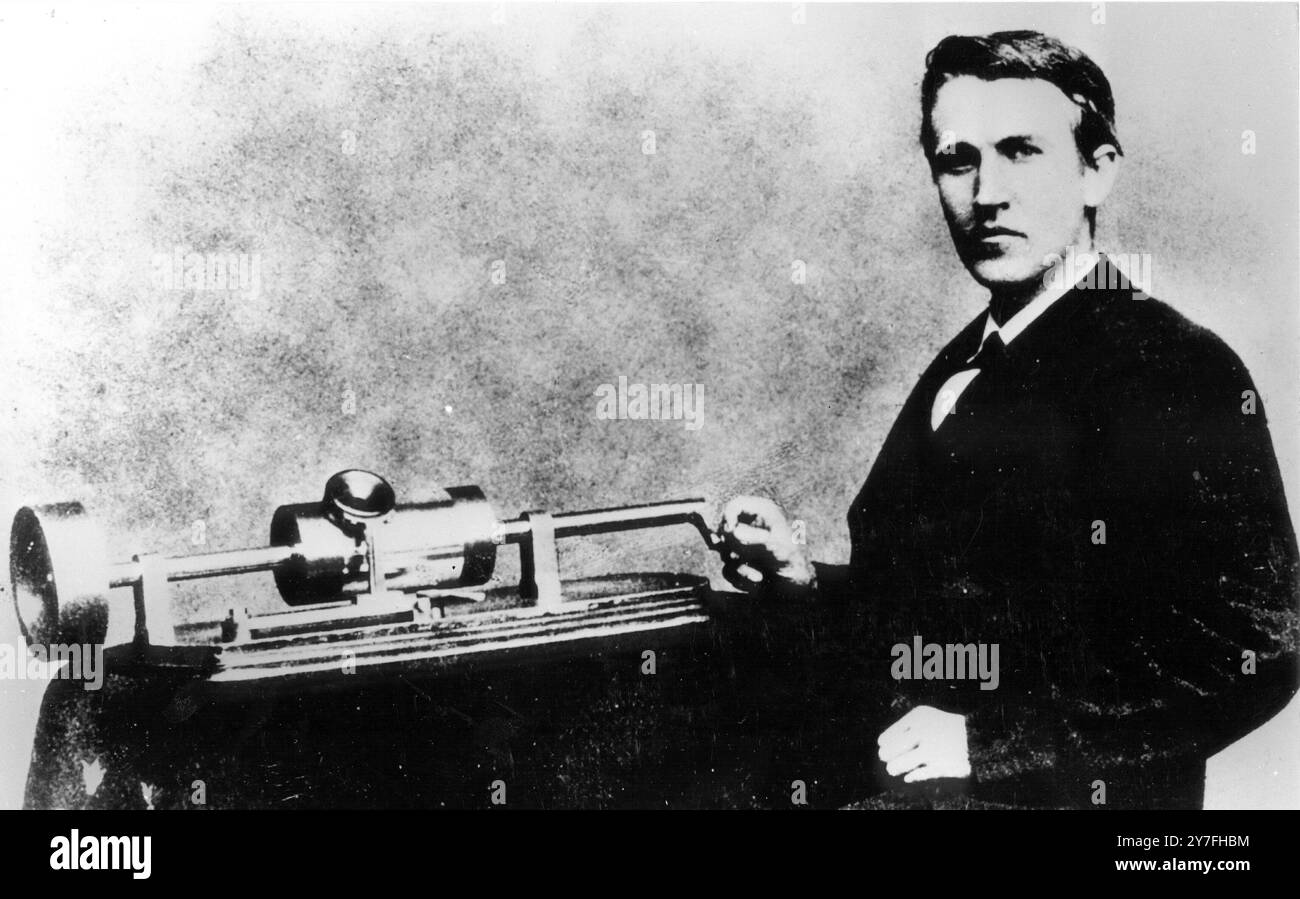 Thomas edison phonograph 1878 hi-res stock photography and images - Alamy