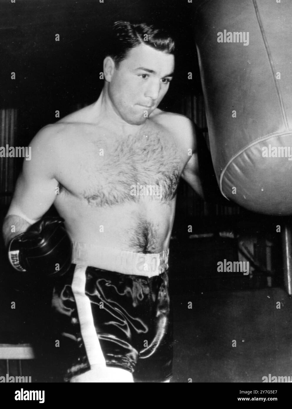 GEORGE CHUVALO CANADIAN BOXER V FLOYD PATTERSON IN TORONTO  /  ;  31 DECEMBER 1964 Stock Photo