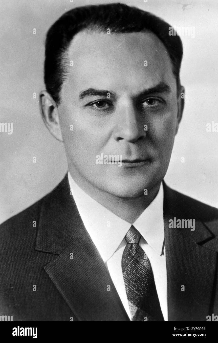 ALEKSANDR NIKOLAEVICH SHELEPIN A N PRESIDIUM OF SUPREME SOVIET IN MOSCOW  /  ;  7 DECEMBER 1964 Stock Photo