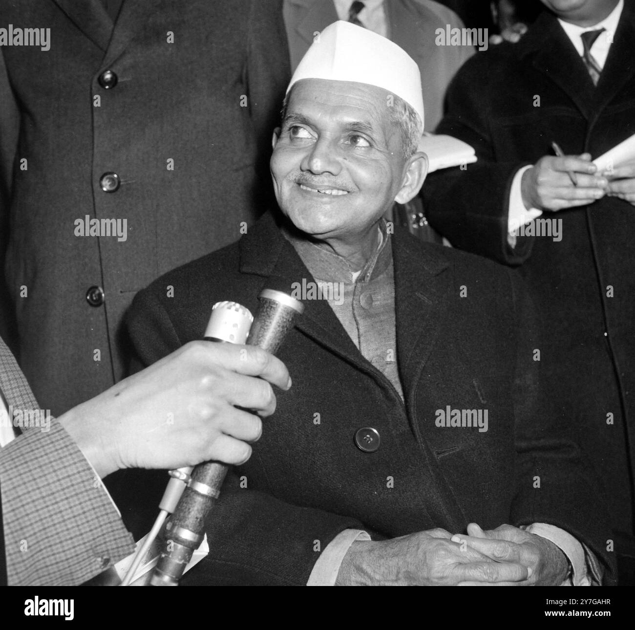 INDIAN PREMIER LAL BAHADUR SHASTRI IN LONDON / ; 3 DECEMBER 1964 Stock ...