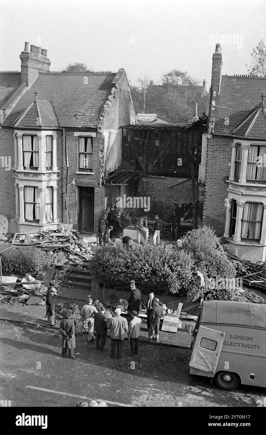 Explosion terraced house Black and White Stock Photos & Images - Alamy