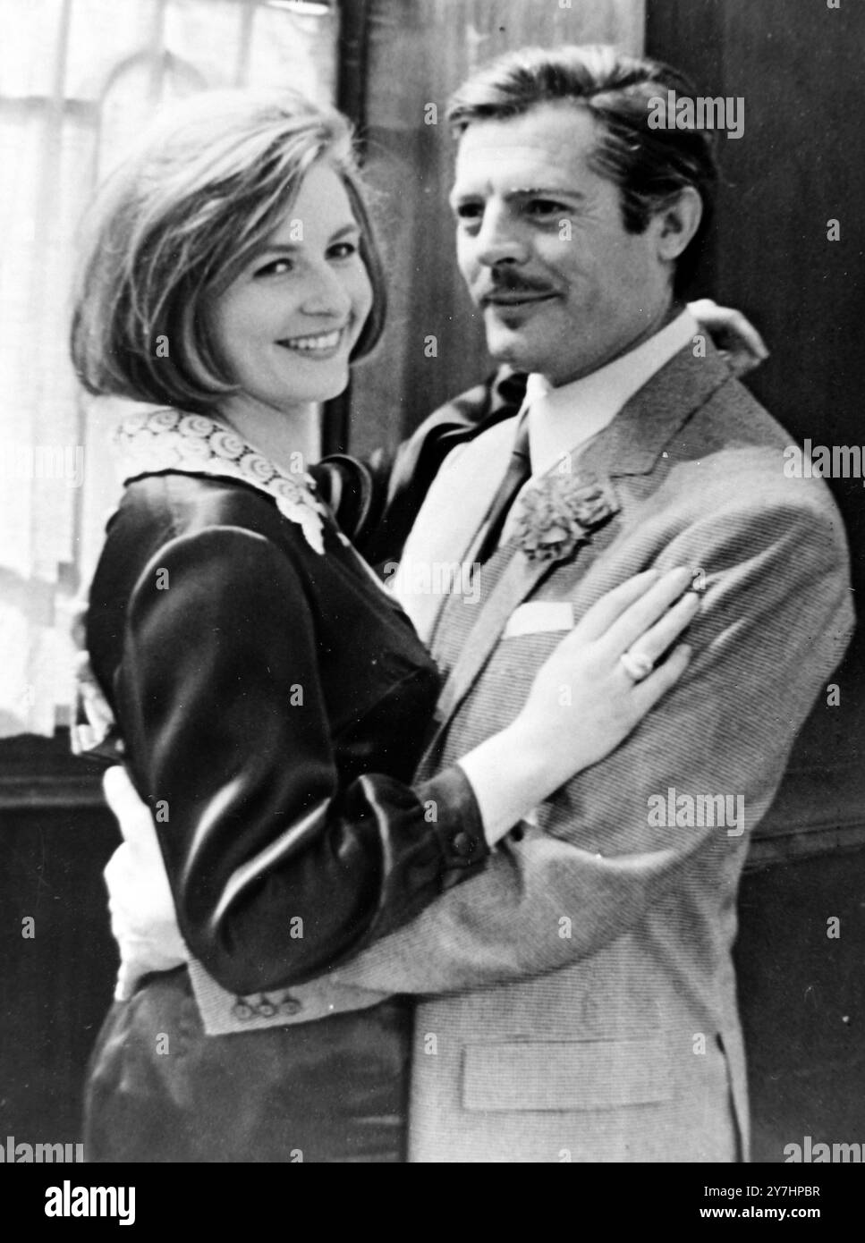 PIA LINDSTROM WITH MARCELLO MASTROIANNI  FILM SCENE IN NAPLES, ITALY  /   ;  7 MAY 1964 Stock Photo