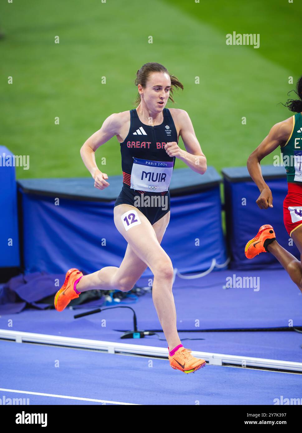 Laura Muir participating in the 1500 meters at the Paris 2024 Olympic ...