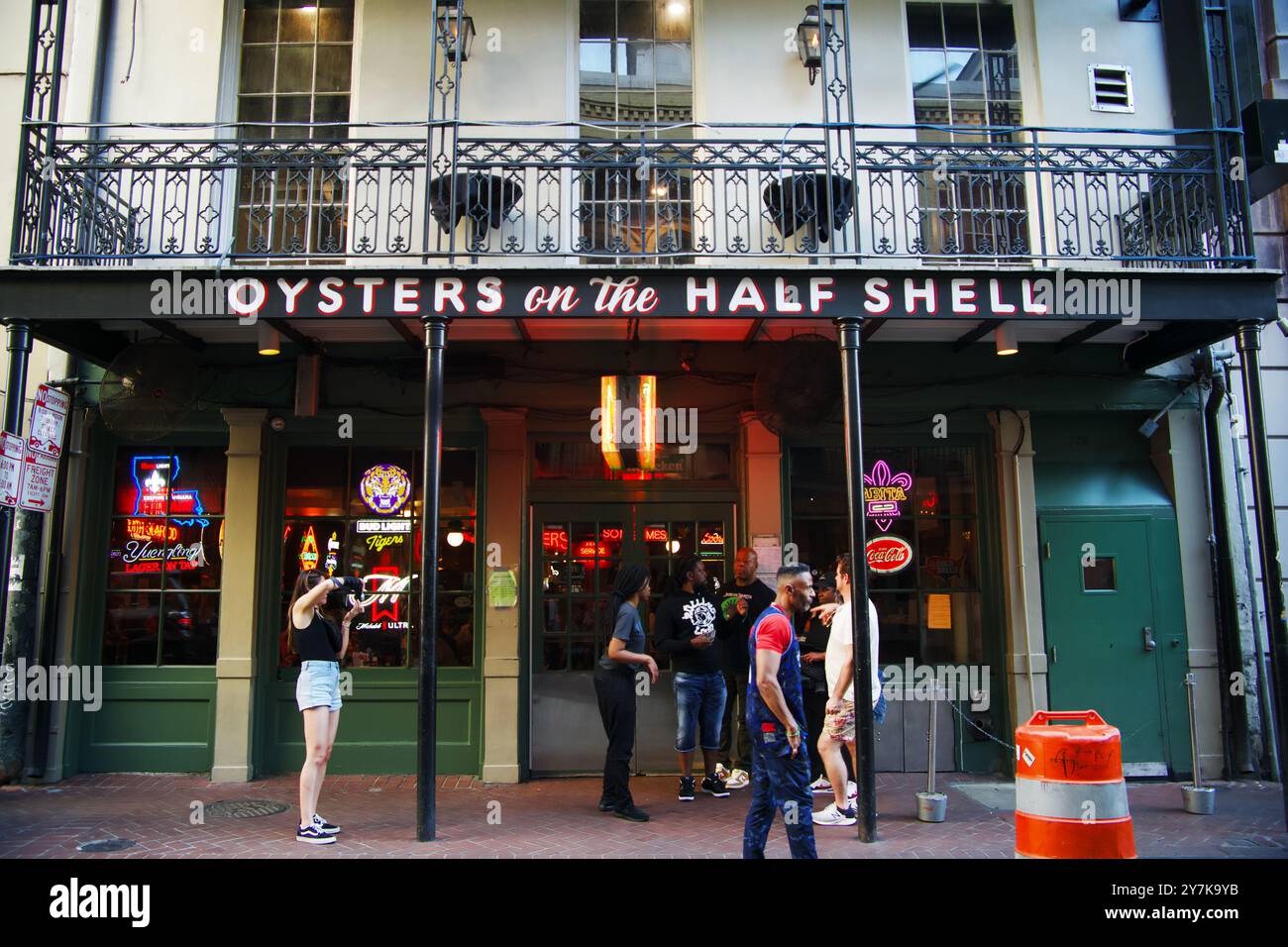 Acme Oyster House in the French Quarter of New Orleans Stock Photo - Alamy