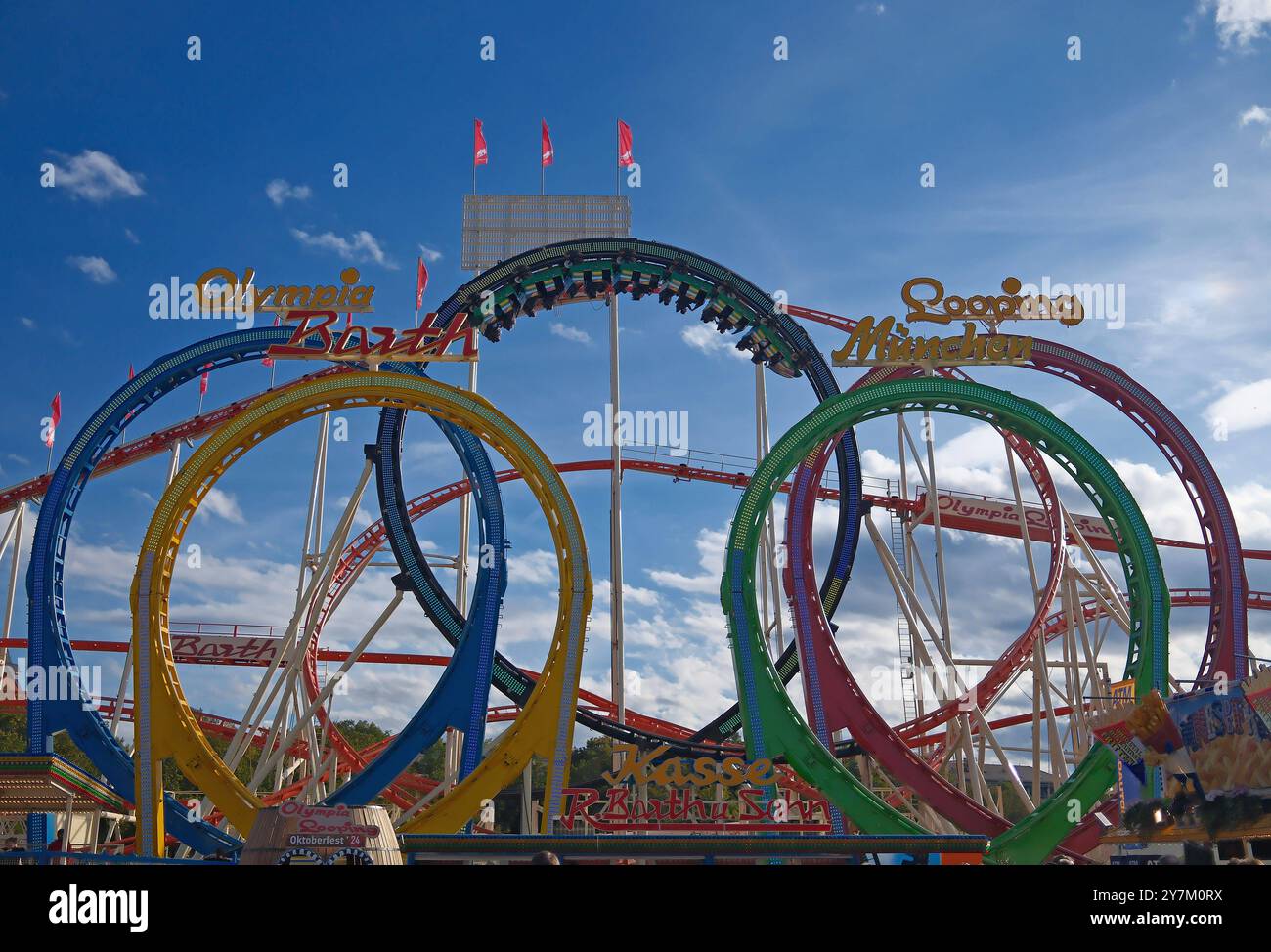 20240930, Auf der Wiesn 2024, Theresienwiese Muenchen, im Bild: Looping ...
