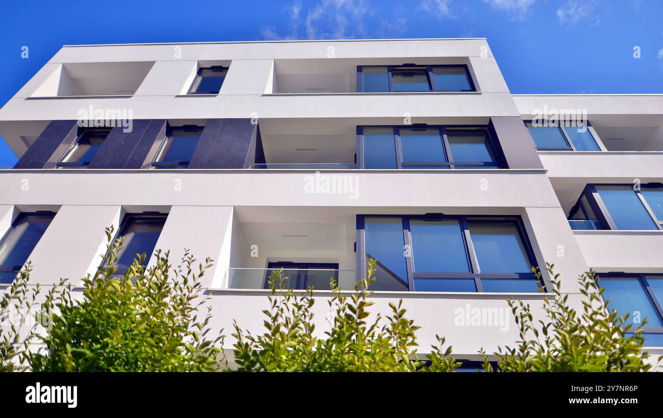THE LINE: A revolution in urban living - NEOM