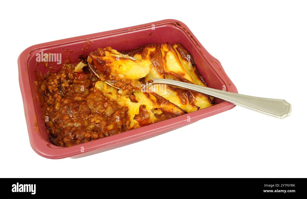 cheap-cottage-pie-convenience-ready-meal-with-minced-beef-and-topped
