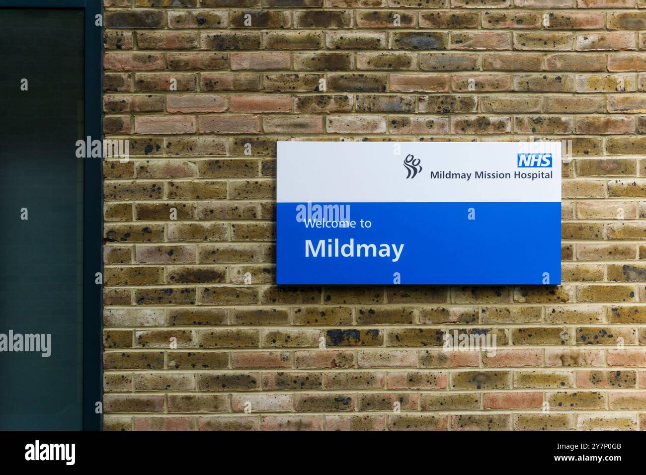 Welcome sign for NHS Mildmay Mission Hospital Stock Photo - Alamy
