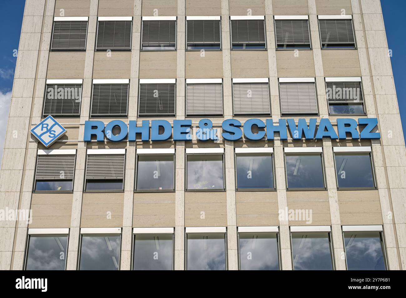 Advertising Rohde & Schwarz, Ernst-Reuter-Platz, Charlottenburg, Berlin, Germany, Werbung Rohde & Schwarz, Deutschland Stock Photo