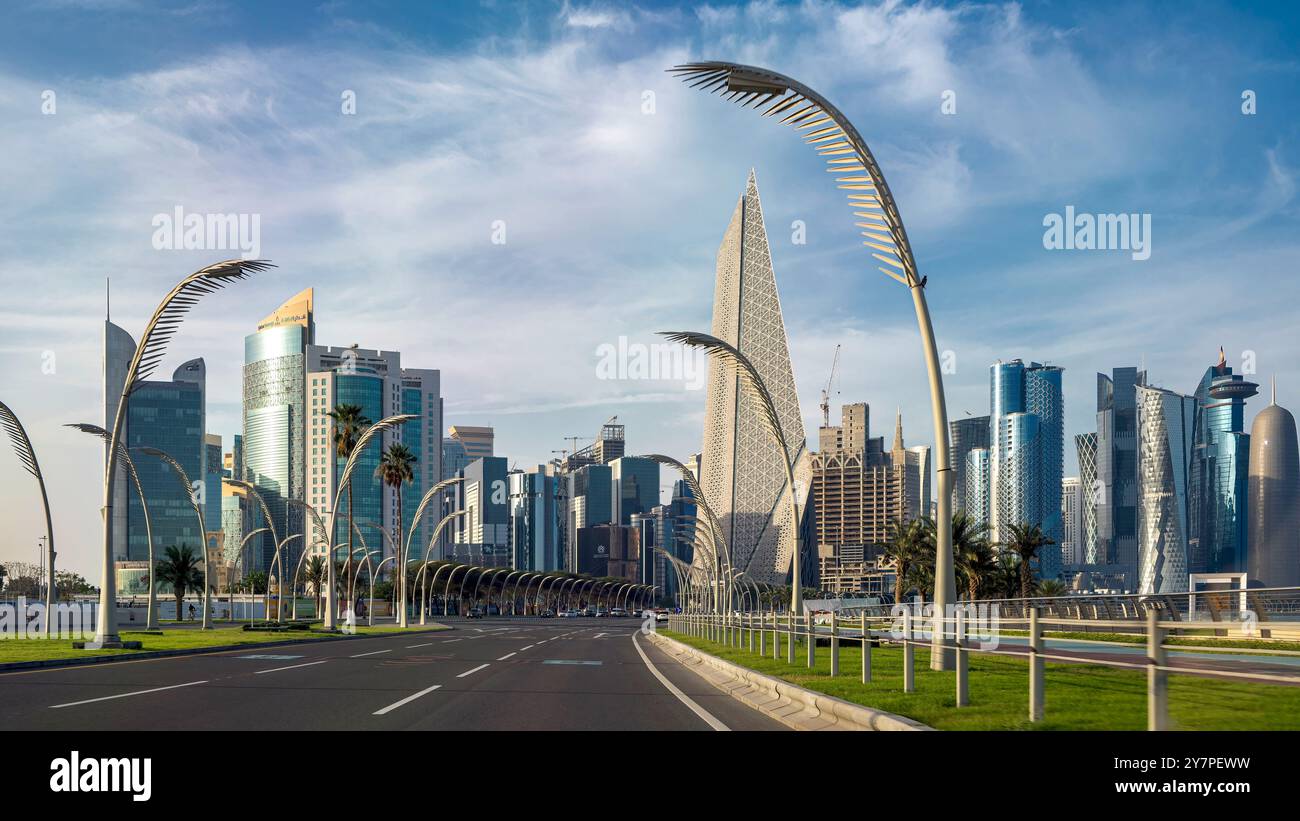 Qatar water traffic doha hi-res stock photography and images - Alamy