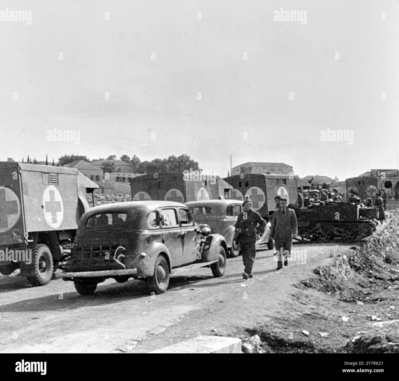 British red cross 1940s hi-res stock photography and images - Alamy