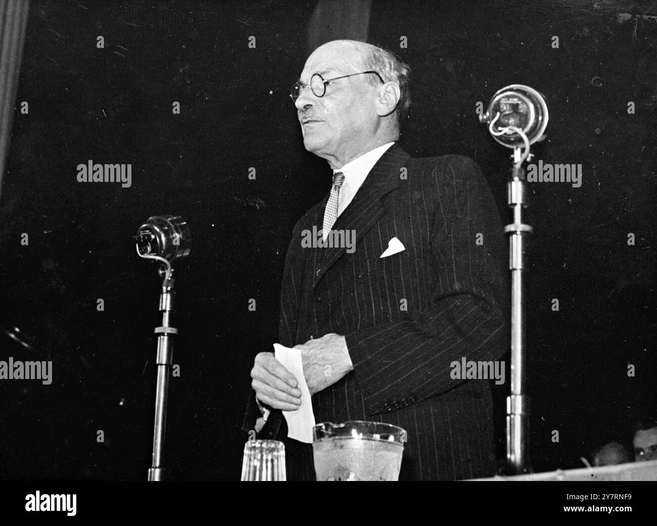 Delegates at annual party conference Black and White Stock Photos ...