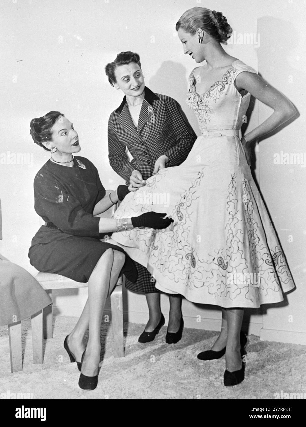 71158 Fontana Sisters Fashion Designers to the stars 17 September